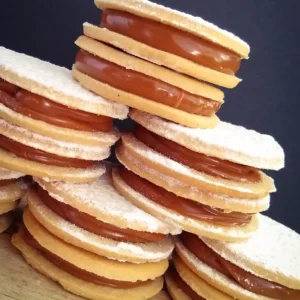 Alfajor clásico de masa vainilla con dulce de leche, Dibble