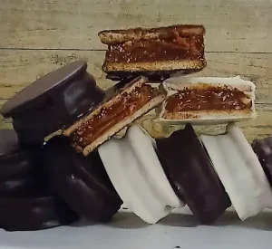 Alfajores surtidos de chocolate negro y blanco, Dibble